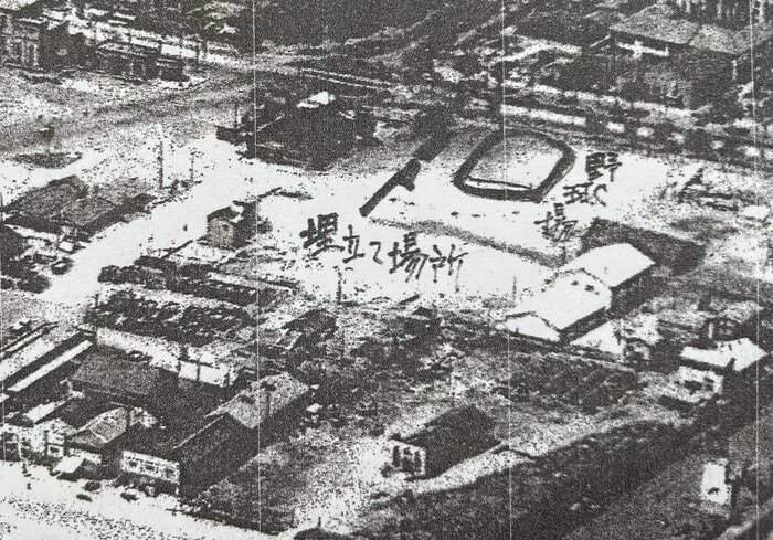手書きで「埋立て場所」「野球場」と書かれている。 被ばくマグロを埋めた場所を指しているという。