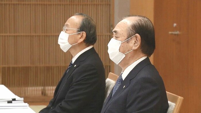 日本赤十字社の大塚義治社長と富田博樹副社長