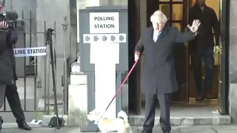 保守党 ジョンソン首相