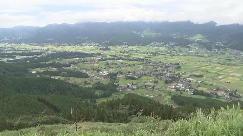 南阿蘇パノラマライン展望所から見る南郷谷
