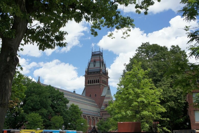 アメリカの名門ハーバード大学（ボストン）
