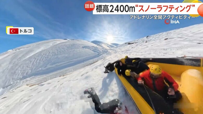 コースを外れて大ジャンプし、ボートがクラッシュする瞬間（6）
