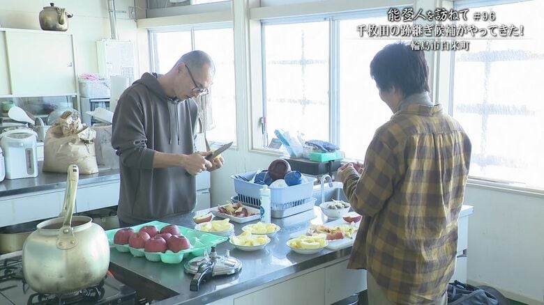 酒井和也さん（左）