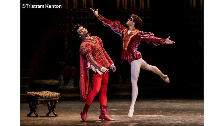 左：ティボルト役・平野さん