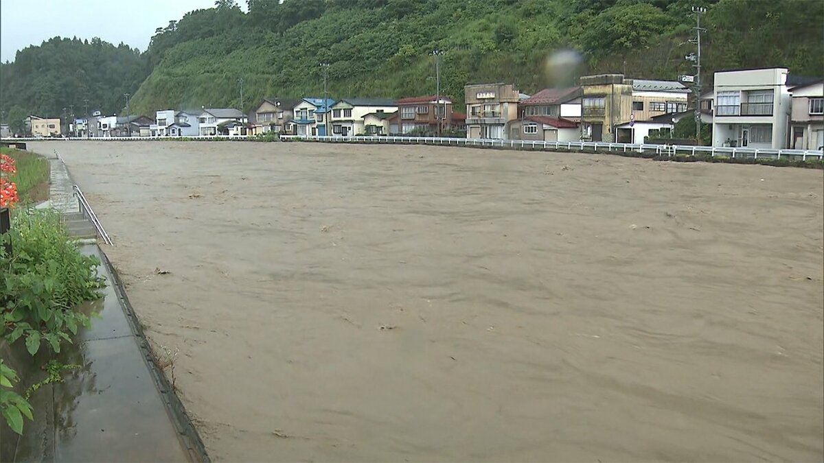 命が危険 緊急安全確保 発令 川が濁流 リンゴ畑浸水被害 Fnnプライムオンライン