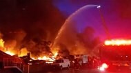 米・サンフランシスコ観光名所で... 建物全焼で消防士けが
