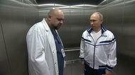 プーチン大統領も“濃厚接触” エレベーター内で会話も