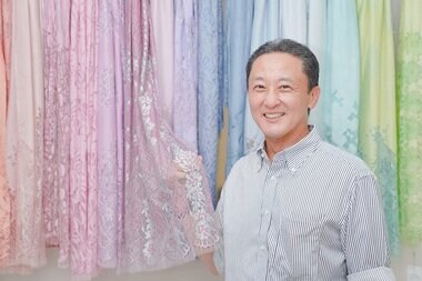 トップメゾン御用達の伝統レースで世界シェアNO.1の栄レース(宝塚市)。スローファッションを追い風にBtoCブランド立ち上げ。