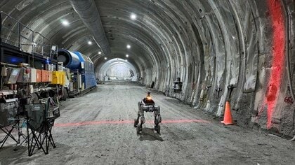【ポケット・クエリーズ × 鴻池組】山岳トンネル切羽観察における四足歩行ロボットの自律探査実証、実地での有用性を確認
