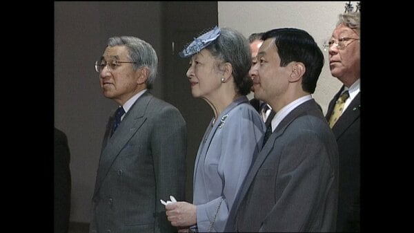 大阪万博の“十二単”ショーに批判の声「宮内庁に事前に相談したの