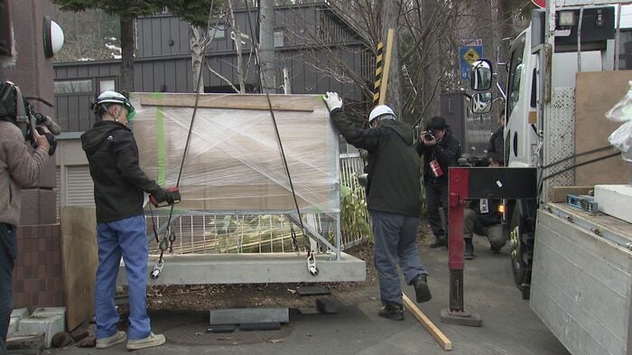 ヒグマ対策用のごみ箱が設置