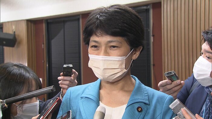 西村智奈美元厚労副大臣(54)