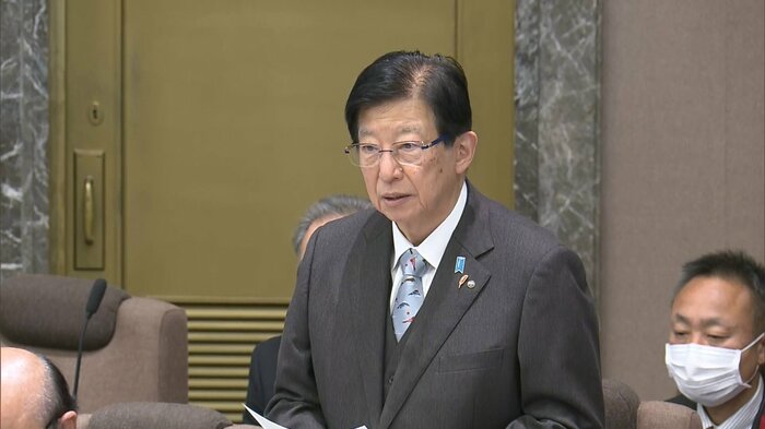 県議会で構想の白紙化を表明した川勝知事(2023年12月)