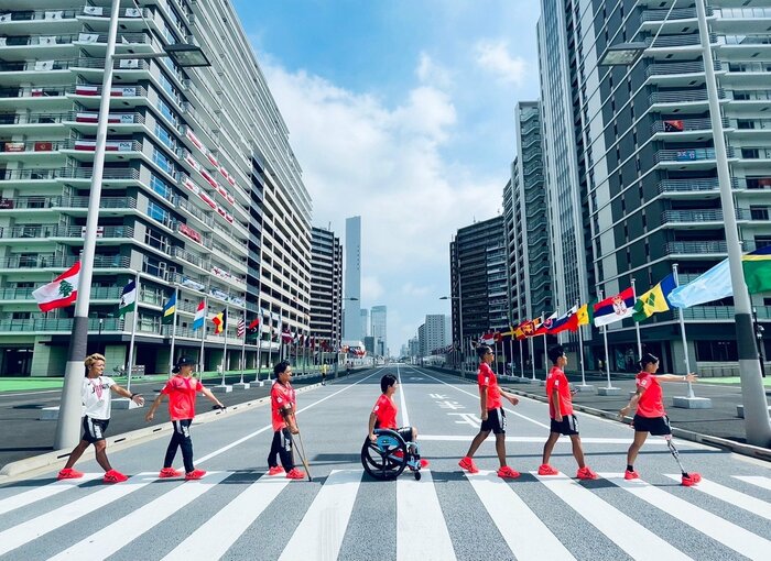 谷さんが「みんなちがって、みんないい」とSNSに投稿して大きな反響を呼んだ選手村の写真