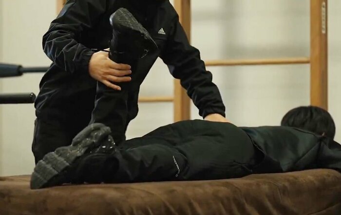 体をメンテナンスする山本