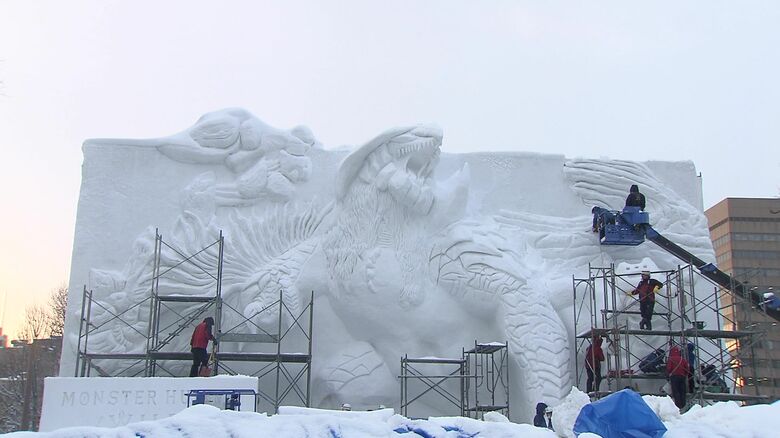 記録的な“気温上昇＆小雪”にも負けずたどり着いた開幕日 さっぽろ雪まつり雪像製作の舞台裏で繰り広げられた奮闘記＿『技術と情熱』の「職人魂」 北海道｜FNNプライムオンライン