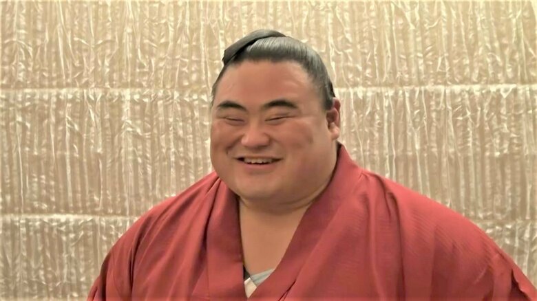 笑顔で名古屋場所を振り返る隆の勝