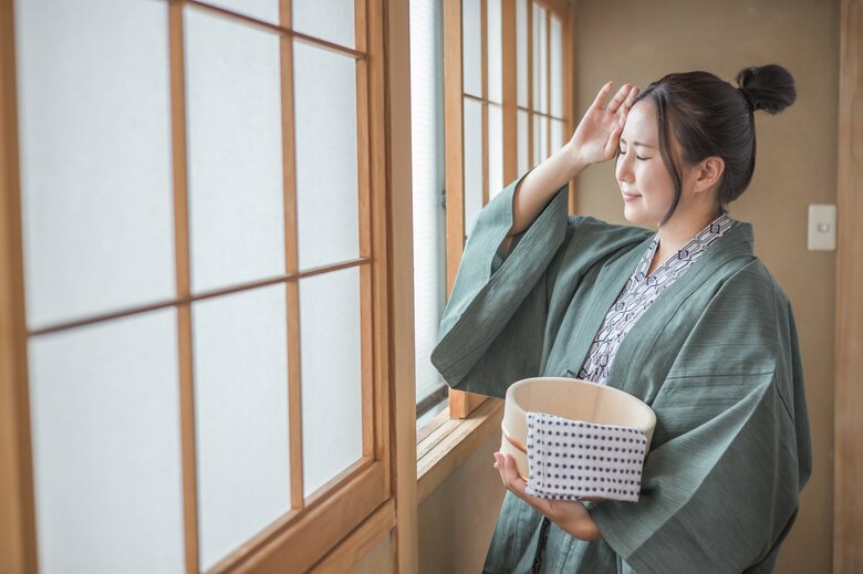 血糖値が低下・水分が不足した状態での入浴は危険（イメージ）
