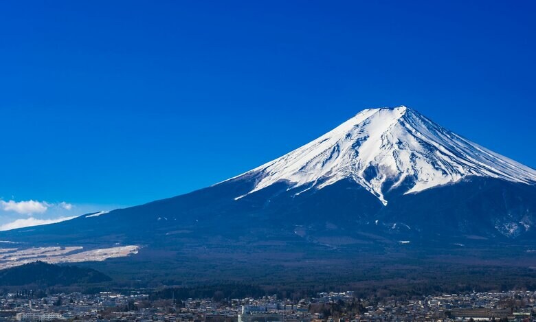 富士山人気で需要がある山梨・富士吉田市も空き家は多い（画像：イメージ）