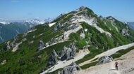 下山中に足を滑らせて転倒　公務員の金沢市の62歳女性を背負って下山、救助　北アルプス燕岳で遭難