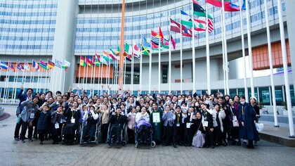 「声隊」と「サイン隊」で音楽にバリアは無いことを証明…世界が認めたインクルーシブ団体「ホワイトハンドコーラスNIPPON」