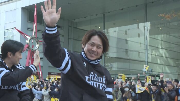 FAで巨人に移籍した甲斐拓也