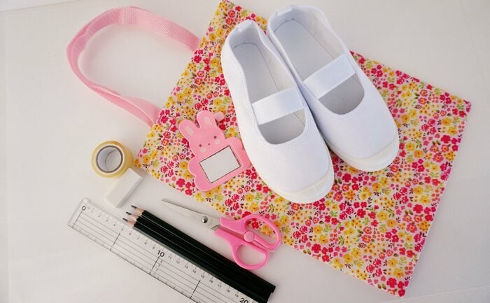 教材と、上履きや体操着などを別に考えるきめ細かさも必要