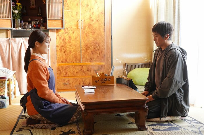 有村架純さん保護司の阿川佳代役/森田剛さん工藤誠役 「前科者」全国公開中 配給:日活・WOWOW (C)2021香川まさひと・月島冬二・小学館/映画「前科者」製作委員会
