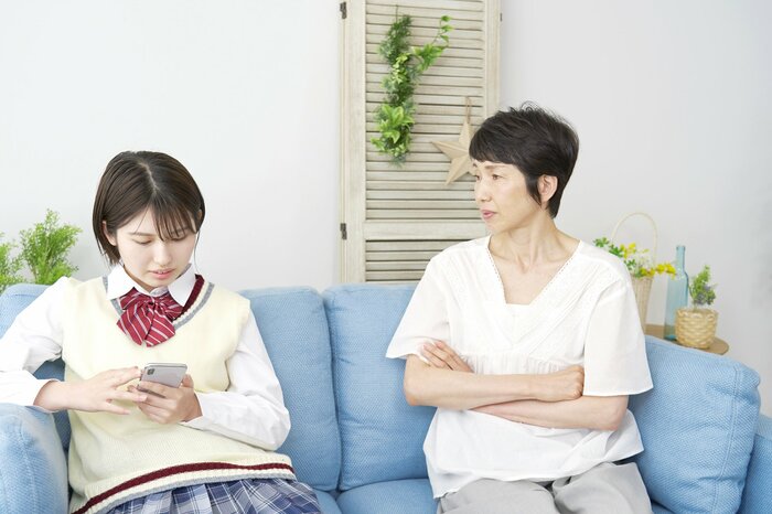 頭ごなしに子供を責めるべきではない(画像はイメージ)