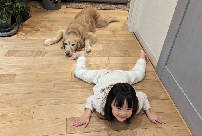 その後、えなちゃんは「写真見せて~」と起き上がってきたという
