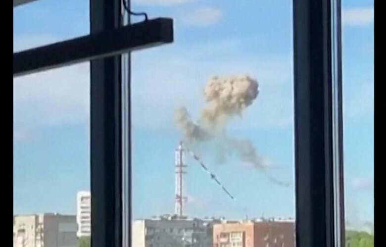 ロシアのミサイル攻撃でウクライナ第二の都市ハルキウのテレビ塔倒壊｜FNNプライムオンライン