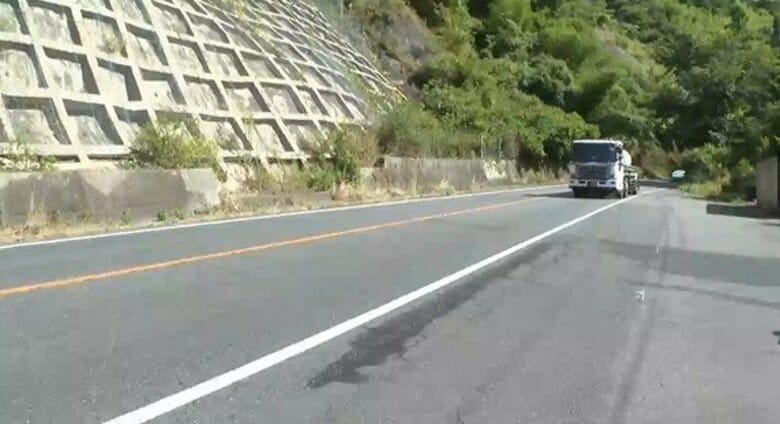大型トラックが歩行者はねる　50代ぐらいの男性死亡　山口・岩国市｜FNNプライムオンライン