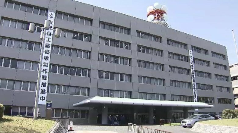 死亡の前日に…同居の男性従業員を棒で複数回殴ってけがさせた疑い　土木業の男（53）ら2人を再逮捕　日常的に暴力ふるい支配か　福岡｜FNNプライムオンライン