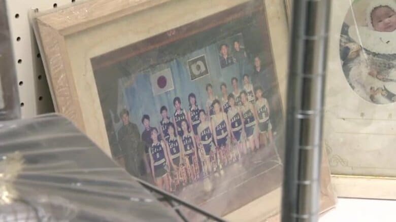 持ち主を待ち続けて…“あの日”を語る遺留品　風化する記憶をつなぐため「誰かの大切な思い出の品」を震災遺構に　東日本大震災から14年【福島発】｜FNNプライムオンライン