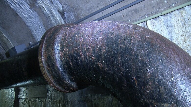 高い湿度で著しく劣化し、さびが目立つ