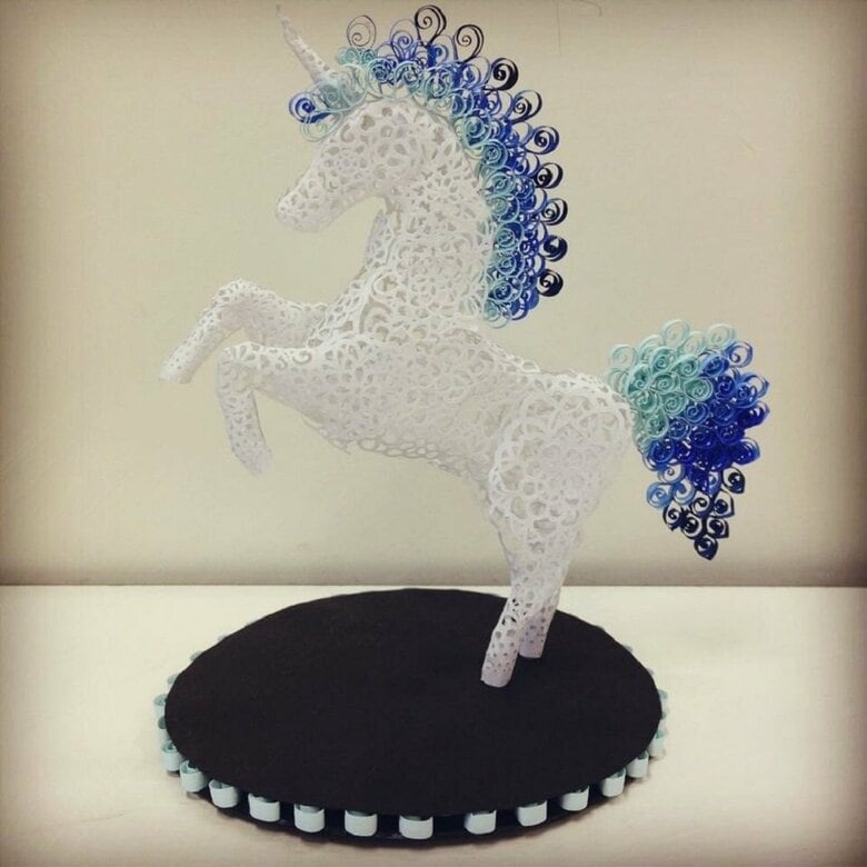 最初に制作した立体切り絵作品「ユニコーン」