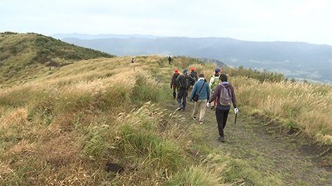 秋の登山シーズン迎え 登山ルートの安全点検(熊本)