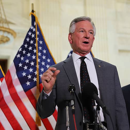 共和党　タバビル上院議員（アラバマ州）