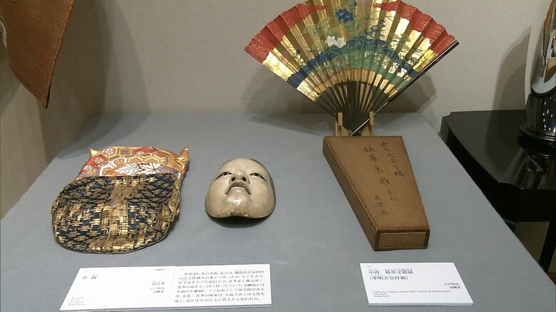 金剛永謹さんが使用している能面や扇