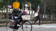 「ながら」「傘差し」自転車で違法運転相次ぐ　車道走行に9割超「危険感じた」新制度に課題も　“2人乗り”ルール見直し検討へ
