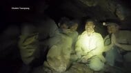 洞窟に1週間閉じ込め　住民7人のうち5人を救助　金の採掘などで訪れるも大雨で入口ふさがれる　現地当局これまでにも警告