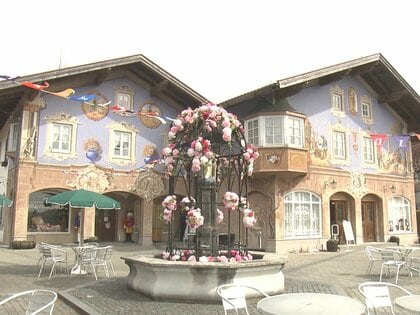 リトルワールドのヨーロッパエリアが15日リニューアル 民族衣装体験の専用店舗は計8カ国の20種類取り揃える