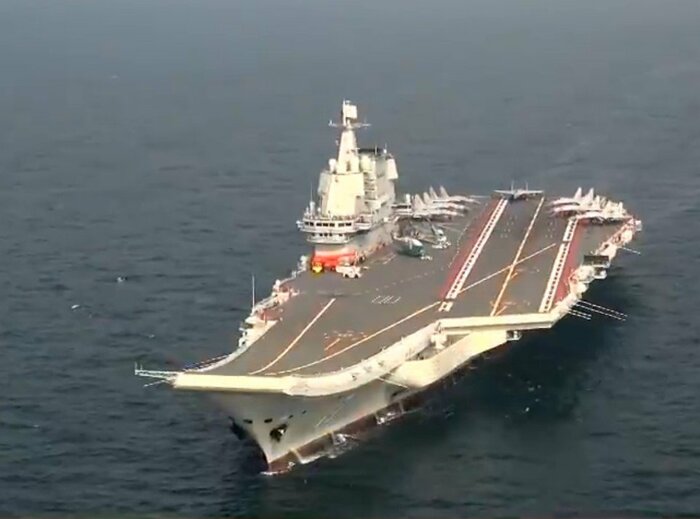 中国軍2隻目の空母「山東」