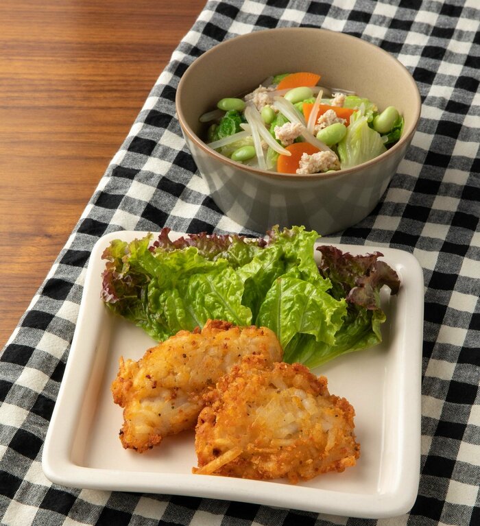 「バサ」を使ったレシピ「フライパンで白身魚のポテト焼き~チーズ風味~」(画像提供:ヨシケイ開発)