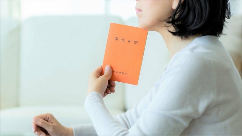 年金をもらっている人でも確定申告が必要な場合も？当てはまるケースと用意しておきたい3種類の書類｜FNNプライムオンライン