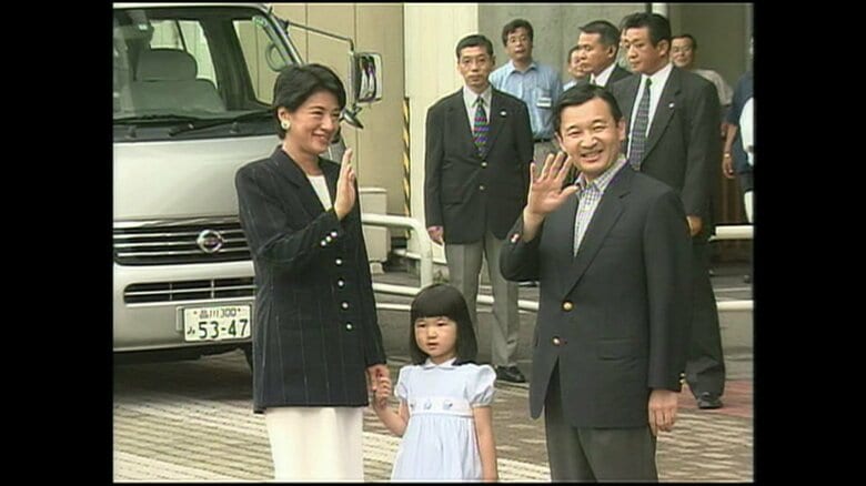 ご静養のため那須塩原駅に到着された皇太子ご一家　平成17（2005）年8月