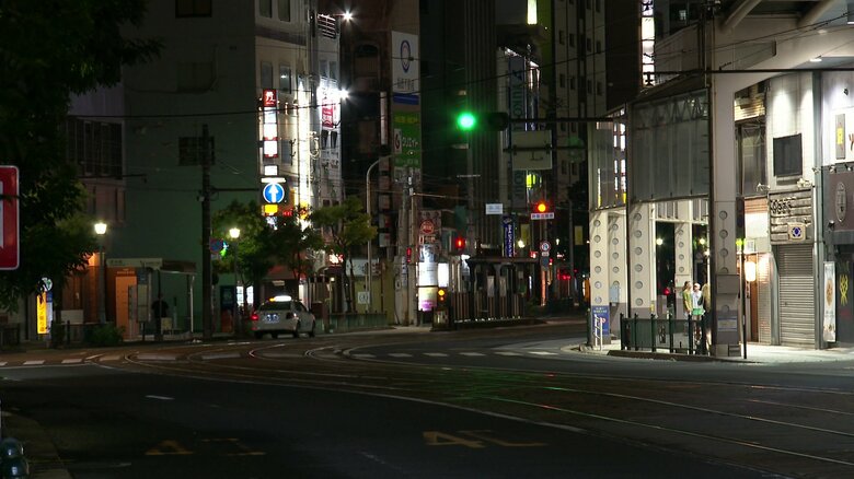 29日夜の長崎市中心部は飲食店の多くが臨時休業だった