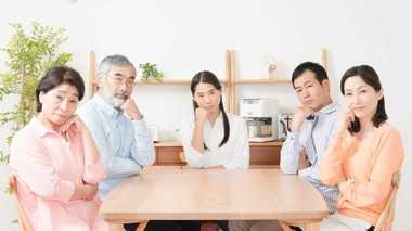施設か自宅か…親の老後の“家選び”でチェックしておきたいポイント