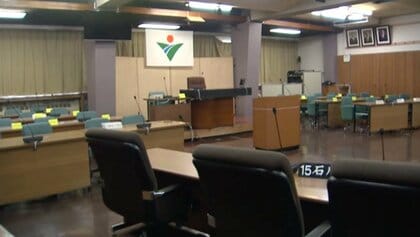 議員報酬は手取りで19万円。定数割れで揺れる地方議会の“なり手探し”と厳しい現実