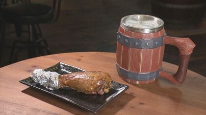 本当に冒険者がいそう…RPGの世界観に没入『ダンジョン食堂』ゲーム内のようなメニューや“高難度クエスト”も